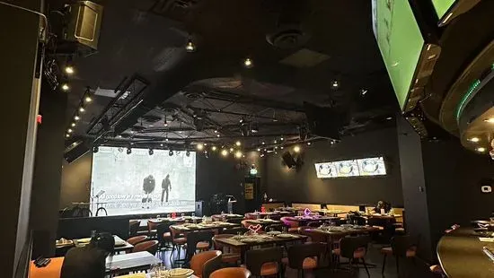 Spark Kitchen and Bar 花火餐厅酒吧