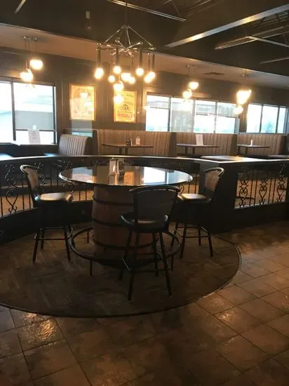 Whiskey Barrel Pub & Eatery