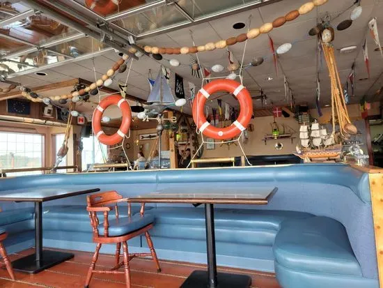 Dinghy Dock Pub