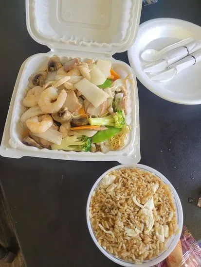 Golden Wok Take Out