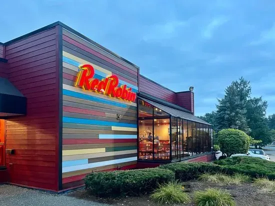 Red Robin Gourmet Burgers and Brews