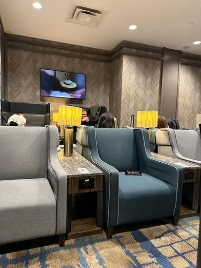 Plaza Premium Lounge (International Departures, Terminal 1)