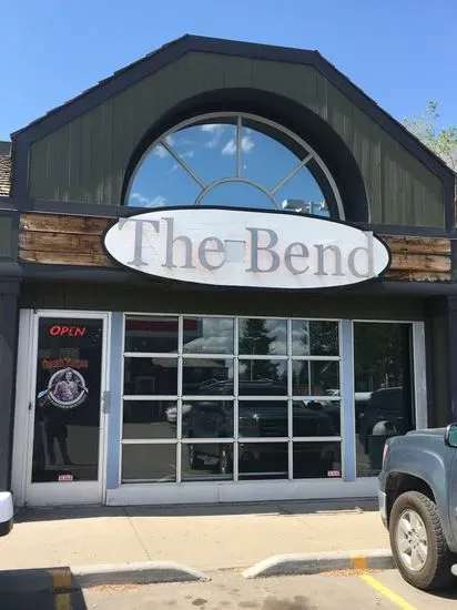 The Bend Lounge