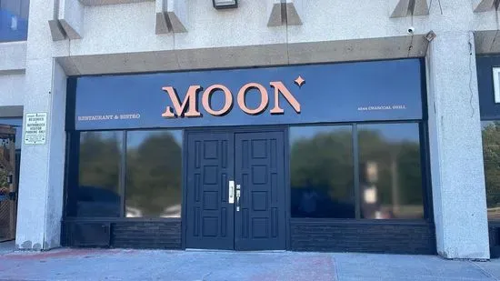 Moon Restaurant & Bistro