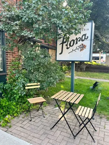 Flora Pizzeria