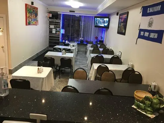 Amanecer Salvadoreño Restaurant