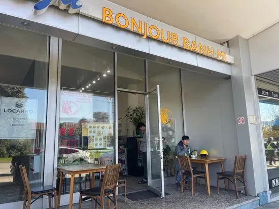 Bonjour Banh Mi