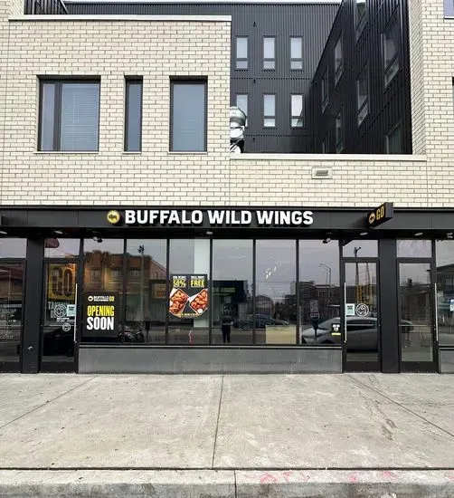 Buffalo Wild Wings 'GO'