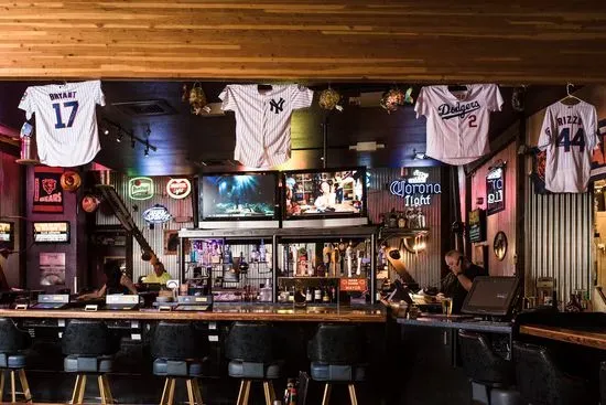 Shucks Tavern & Oyster Bar - Durango Rd