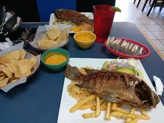 Mariscos La Reyna #2