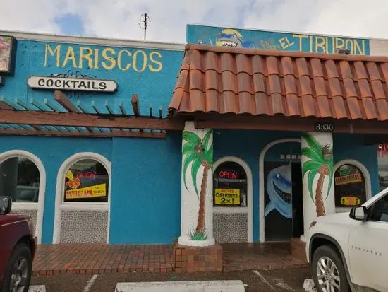Mariscos El Tiburon Seafood Restaurant