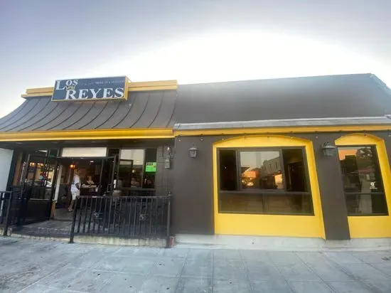 Los Reyes Mexican Restaurant & Cantina