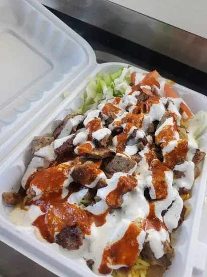 H&T Halal Food & Gyros Cart.