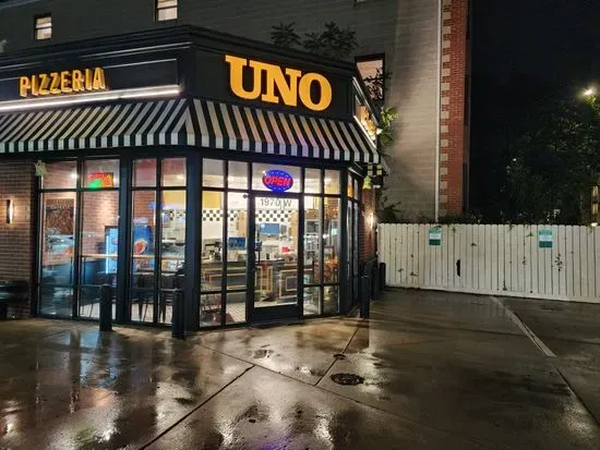 Pizzeria Uno - Lakeview