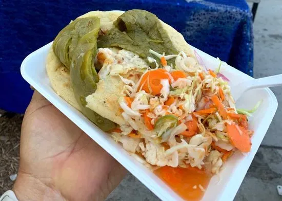 Delmy pupusas