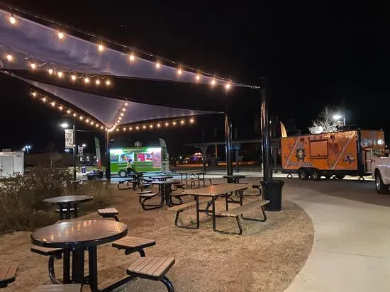 The Yard: Food Truck Plaza @ Santa Fe Market Trail