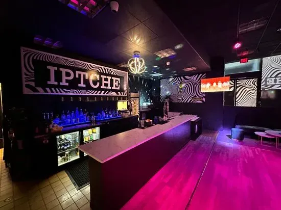 Iptche Ultra Lounge