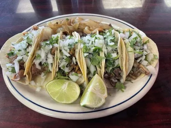 Pupuseria Y Taqueria La Estrella