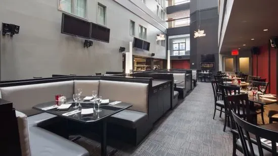 Le 330 Restaurant