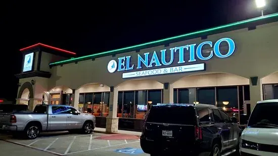 El Nautico Seafood & Bar