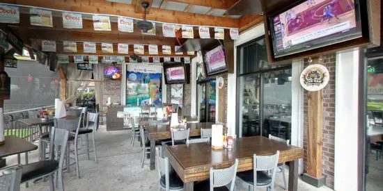 Mojo's Sports Grille