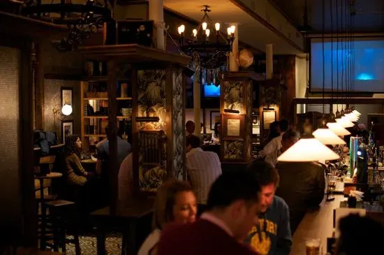 Morrissey's Irish Pub