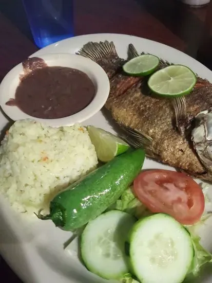 El Salvador Pupuseria Y Restaurante!