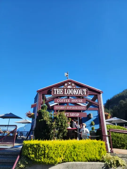 The Lookout Coffee Shop West Vancouver, BC Checkle