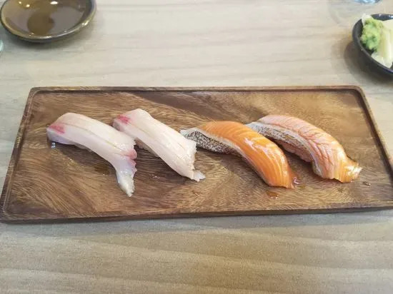 Azuki Sushi Lounge