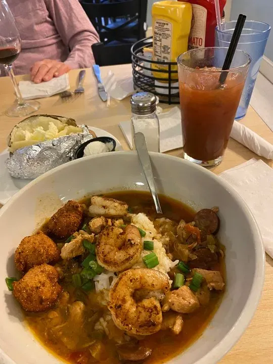 The Main Line Restaurant Burlington, IA Checkle