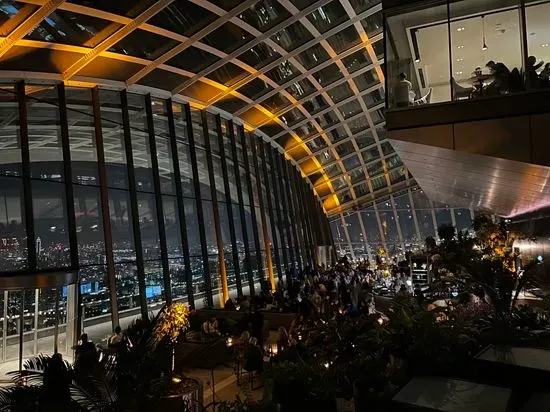 Sky Pod Bar