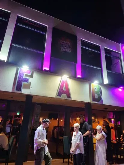 Fab Bar & Bistro