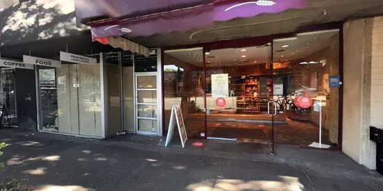 COBS Bread Bakery West Broadway