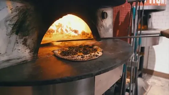 Brigade pizzeria Montreal (Stanley)