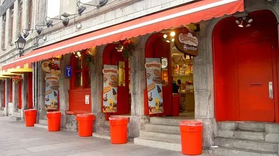 Queues de Castor - BeaverTails (de la Commune)