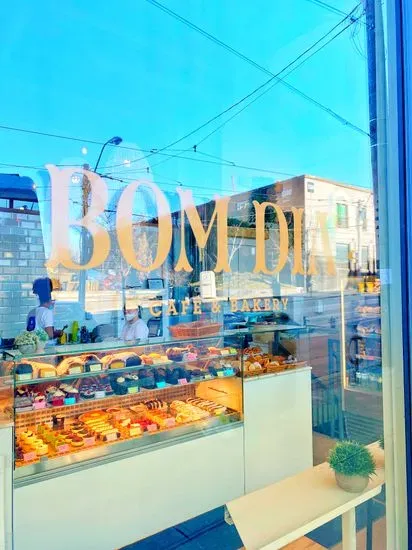 Bom Dia Café & Bakery