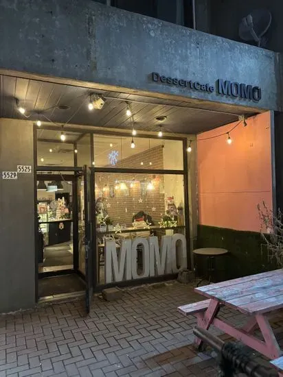 Dessert Cafe MOMO