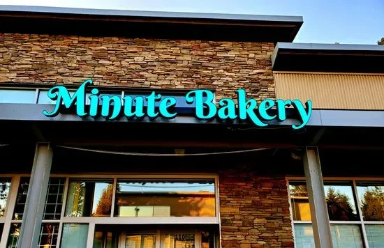 Minute Bakery | Custom Cakes, Cupcakes, Pastries | Best Cake Shop in Surrey