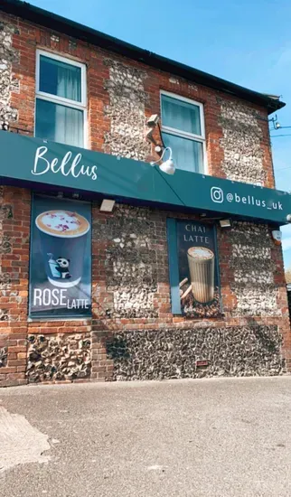 Bellus Stores (off license)