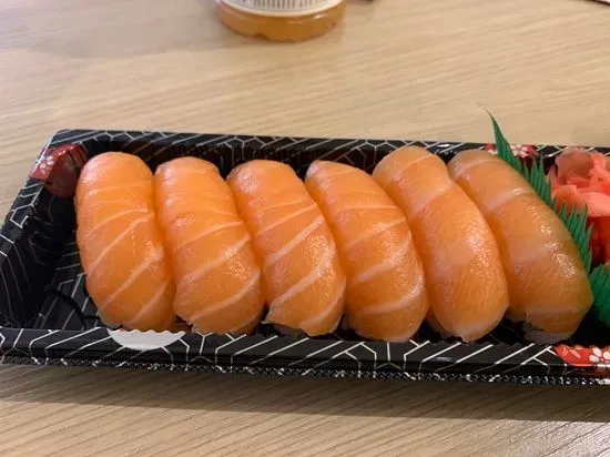 Mac’s Sushi