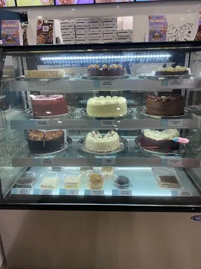 D Spot Desserts Brampton East