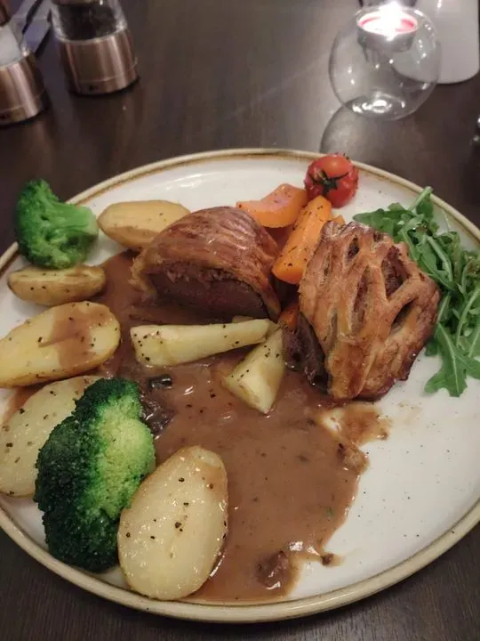 The rose garden hockley checkle