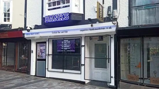 Banks Bar