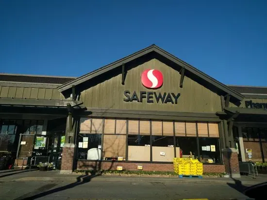 Safeway Caulfield Village