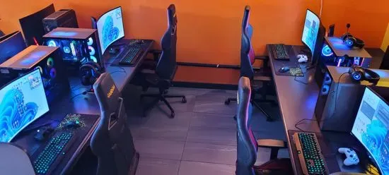 Giga bites Internet Cafe