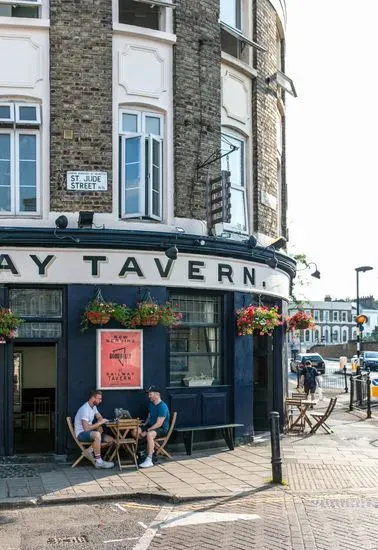 The Railway Tavern N16