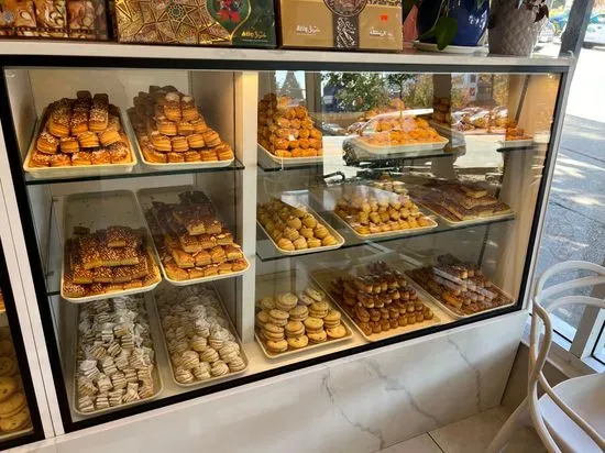 Laleh Bakery