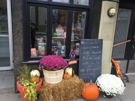 Le Mot de Tasse...librairie..cafe