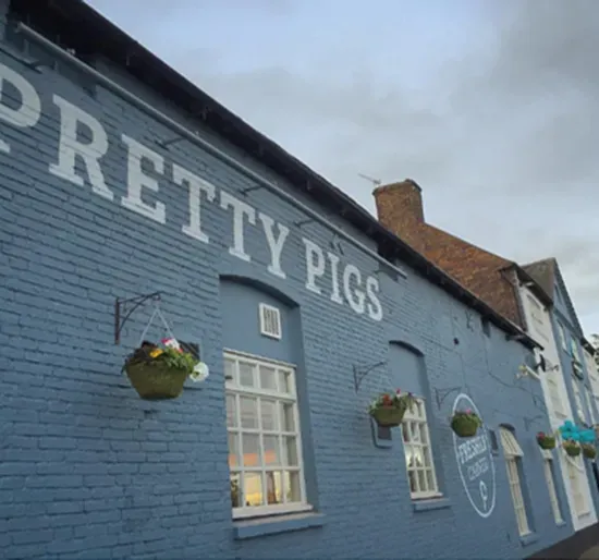 The Pretty Pigs Stonehouse