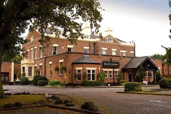 Premier Inn Wirral (Childer Thornton) hotel